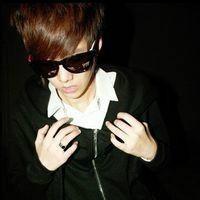3d画展男生qq头像图片_WWW.WHOISQQ.COM