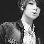 冷艳男生头像图片_WWW.WHOISQQ.COM