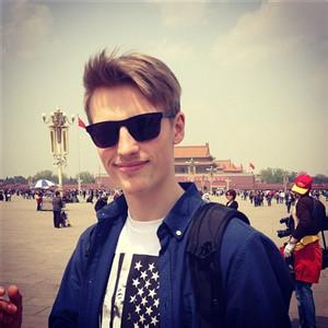 欧美男生头像图片阳光_WWW.WHOISQQ.COM