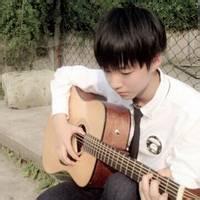 四叶草男生专属头像图片_WWW.WHOISQQ.COM