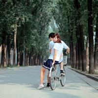 个性网男生纹身腿头像图片_WWW.WHOISQQ.COM