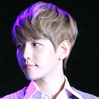 qq头像图片男生exo边伯贤_WWW.WHOISQQ.COM