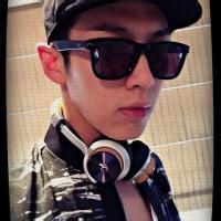 qq短发男生头像图片_WWW.WHOISQQ.COM