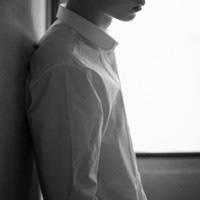 qq男生头像图片半身照_WWW.WHOISQQ.COM