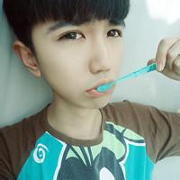 qq头像图片男生嘴硬_WWW.WHOISQQ.COM
