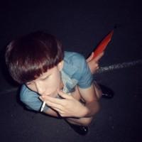 qq头像图片男生虚影_WWW.WHOISQQ.COM