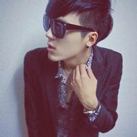 qq头像图片男生虚影_WWW.WHOISQQ.COM