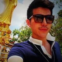 qq头像图片男生虚影_WWW.WHOISQQ.COM