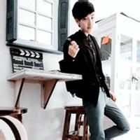 qq头像图片男生夜空_WWW.WHOISQQ.COM