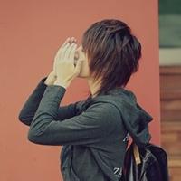 qq头像图片男生之首_WWW.WHOISQQ.COM
