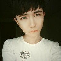 仰望星空头像图片男生_WWW.WHOISQQ.COM