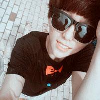 大眼镜男生头像图片_WWW.WHOISQQ.COM