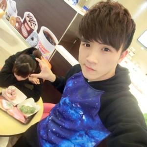 头像图片男生酒_WWW.WHOISQQ.COM