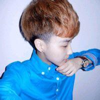 男生蓝色衣服头像图片_WWW.WHOISQQ.COM