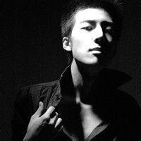 男生头像图片场景_WWW.WHOISQQ.COM