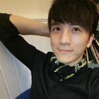 qq头像图片男生300_WWW.WHOISQQ.COM