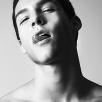 qq头像图片 男生成熟_WWW.WHOISQQ.COM