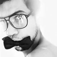 男生花裤衩头像图片_WWW.WHOISQQ.COM