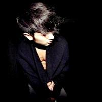 个性男生侧面头像图片_WWW.WHOISQQ.COM