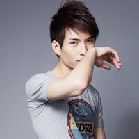qq深沉男生头像图片_WWW.WHOISQQ.COM