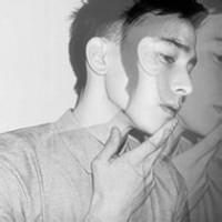 男生虚影头像图片_WWW.WHOISQQ.COM