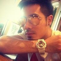 qq头像图片男生带刀的_WWW.WHOISQQ.COM