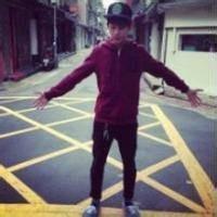 逗比会发光男生头像图片_WWW.WHOISQQ.COM