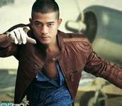 男生圆寸发头像图片_WWW.WHOISQQ.COM
