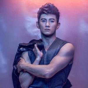男生圆寸发头像图片_WWW.WHOISQQ.COM