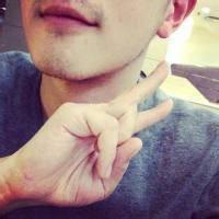 qq头像图片上身男生_WWW.WHOISQQ.COM