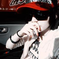 qq头像图片男生用帽子遮脸_WWW.WHOISQQ.COM