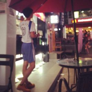 深圳男生邓耿昌头像图片_WWW.WHOISQQ.COM