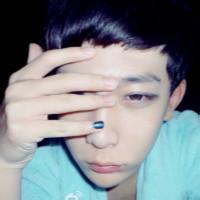 qq头像图片男生遮脸个性_WWW.WHOISQQ.COM