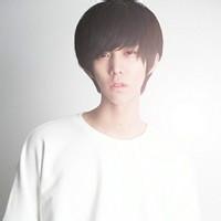 qq头像图片穿白色上衣男生_WWW.WHOISQQ.COM
