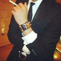qq头像图片男生上半身站立_WWW.WHOISQQ.COM