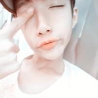 帅气清新男生头像图片_WWW.WHOISQQ.COM