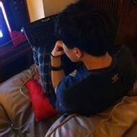 半身男生头像图片_WWW.WHOISQQ.COM