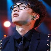 帅气男生头像图片 qq头像图片宇_WWW.WHOISQQ.COM