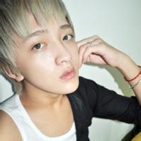 阳光开朗的头像图片男生_WWW.WHOISQQ.COM