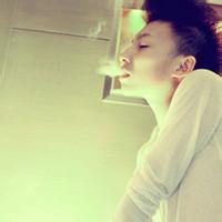 qq头像图片男生追女生的_WWW.WHOISQQ.COM