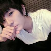 文雅头像图片男生_WWW.WHOISQQ.COM