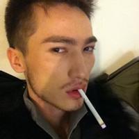 qq头像图片男生成熟帅气_WWW.WHOISQQ.COM