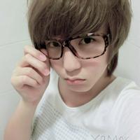 男生手机照相头像图片_WWW.WHOISQQ.COM