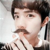 严肃男生头像图片_WWW.WHOISQQ.COM