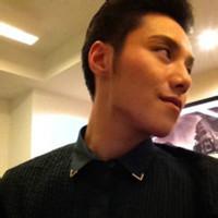 玩世不恭的男生头像图片_WWW.WHOISQQ.COM