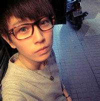 小孩哭头像图片男生_WWW.WHOISQQ.COM