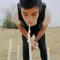 qq头像图片正常的男生qq_WWW.WHOISQQ.COM