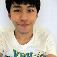 男生正面全身头像图片_WWW.WHOISQQ.COM