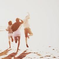 男生正面全身头像图片_WWW.WHOISQQ.COM