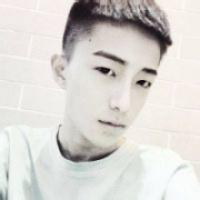 qq头像图片男生灰白_WWW.WHOISQQ.COM